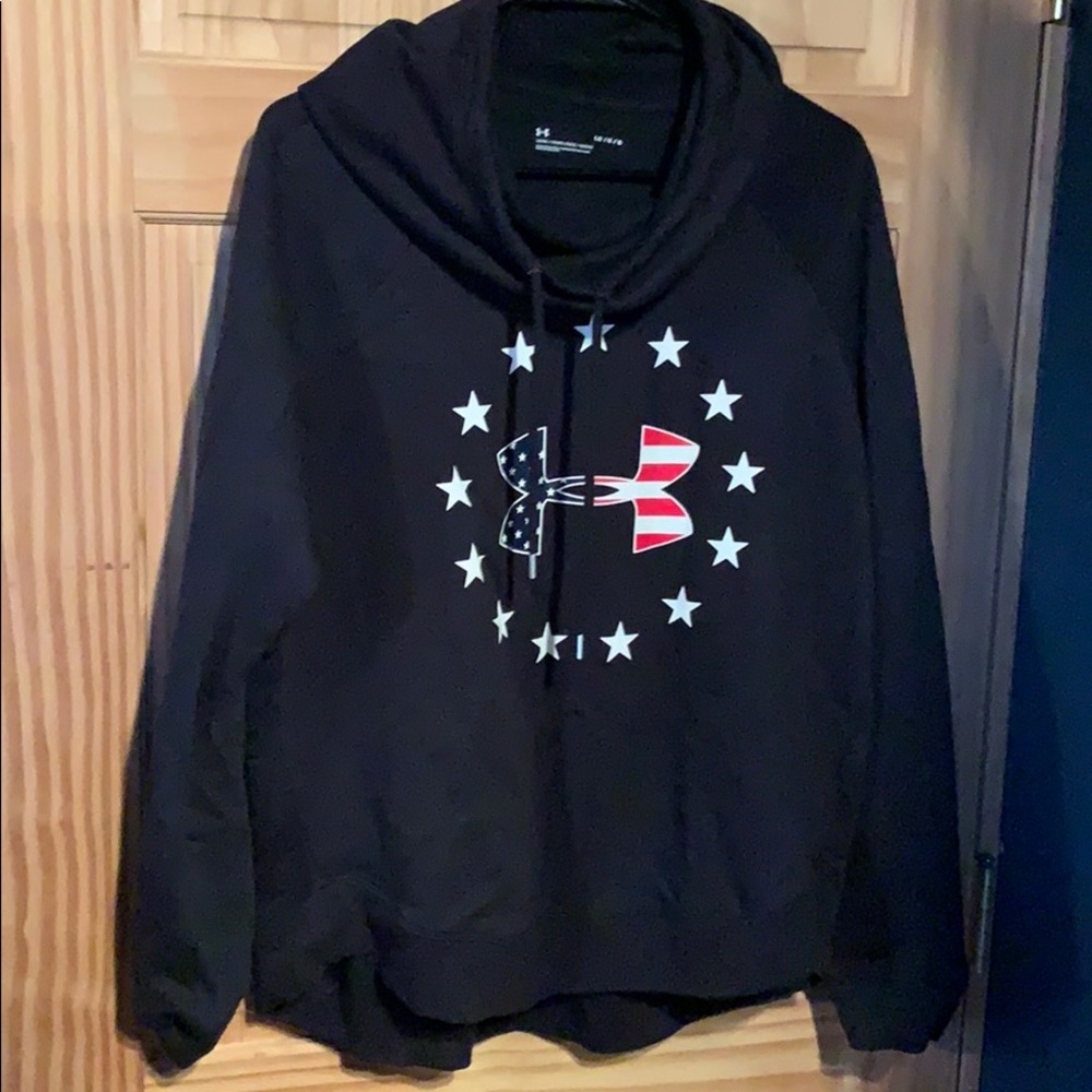Large under armour sweatshirt